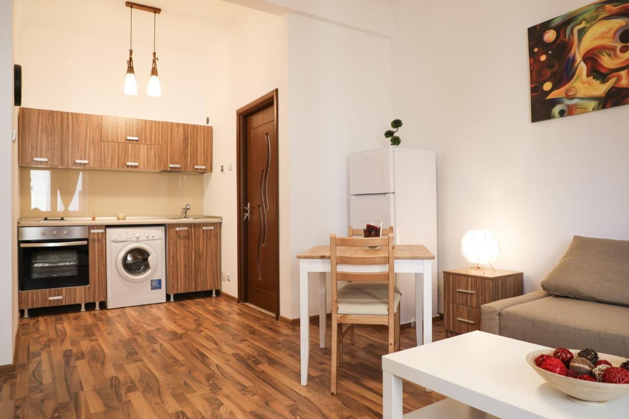 Ultracentral Apartament With Balcony - Old Town Bucureşti Ngoại thất bức ảnh
